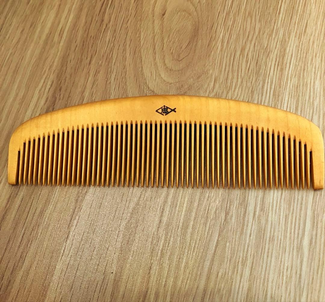 本日限定値下げ　辻忠商店　つげ櫛　彫解櫛　4寸5分　中歯　国産つげ　さつまつげ