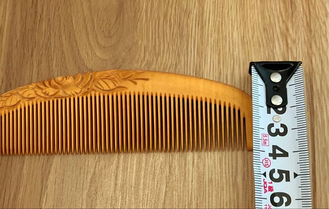 本日限定値下げ　辻忠商店　つげ櫛　彫解櫛　4寸5分　中歯　国産つげ　さつまつげ