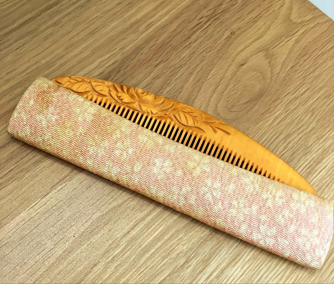 本日限定値下げ　辻忠商店　つげ櫛　彫解櫛　4寸5分　中歯　国産つげ　さつまつげ