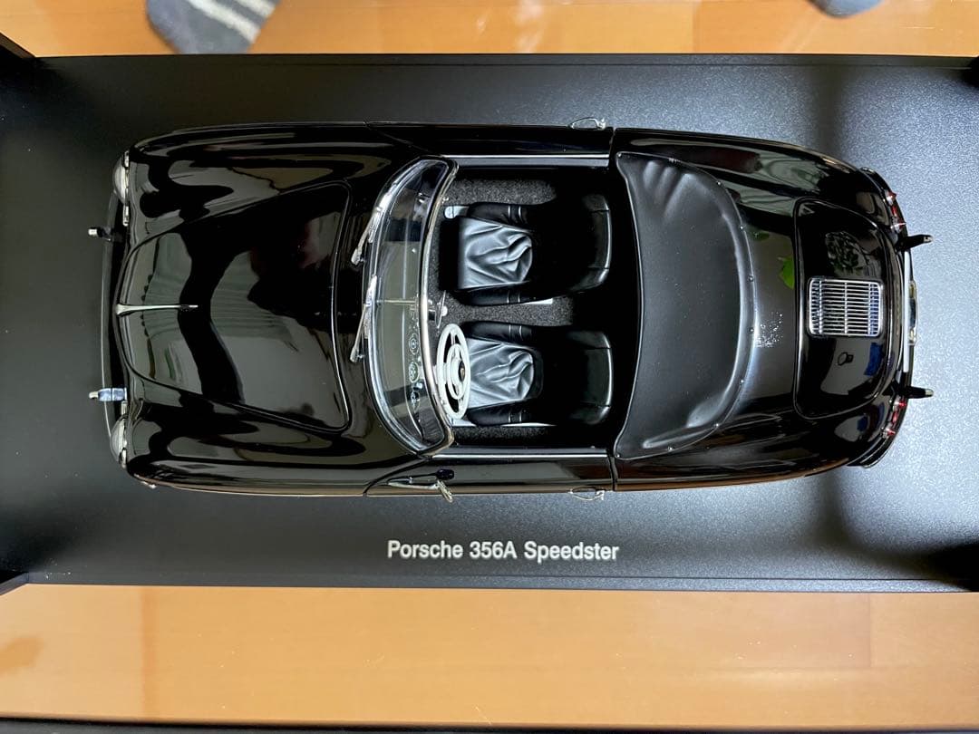 価格変更1/18 オートアート ポルシェ356A スピードスター ブラック未