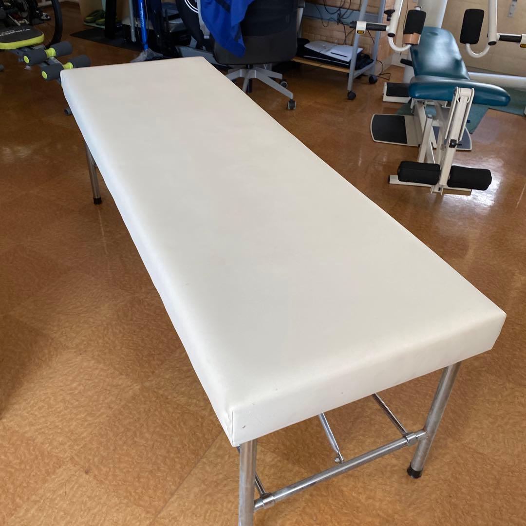 マッサージ台