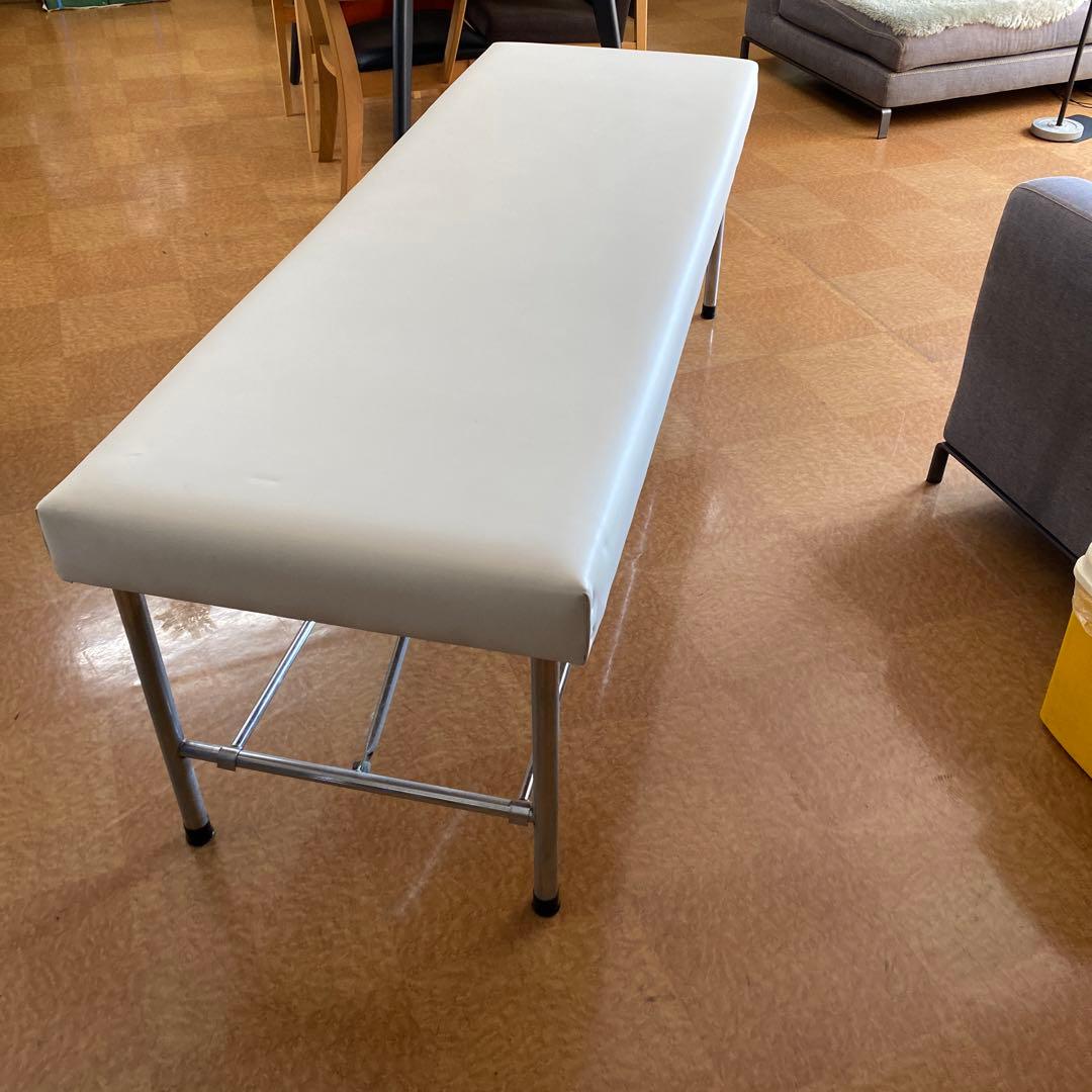 マッサージ台