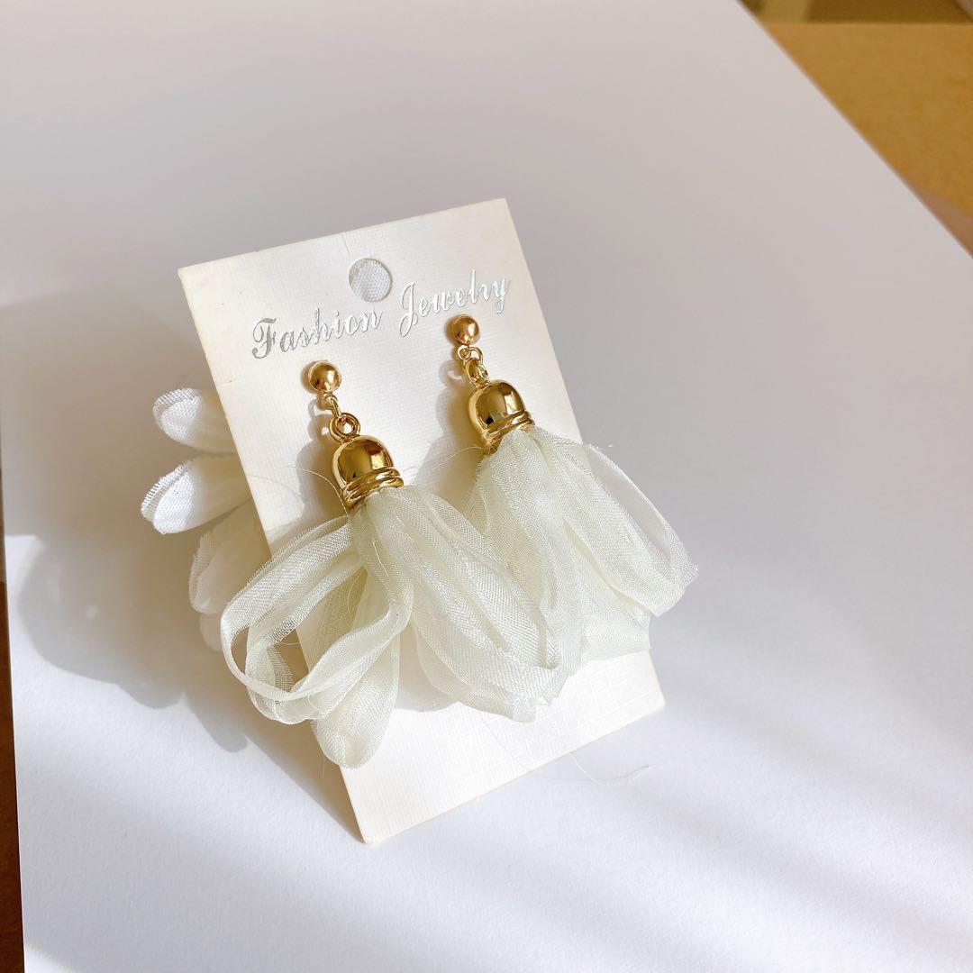 ハンドメイドピアス　No.1688