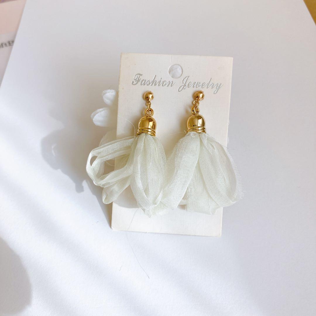 ハンドメイドピアス　No.1688