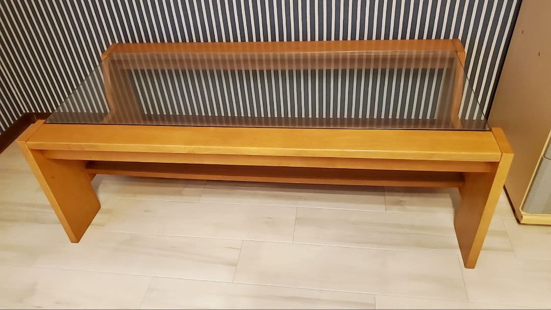 シンプルモダン 木製フレーム×ガラス天板 (収納棚付き)