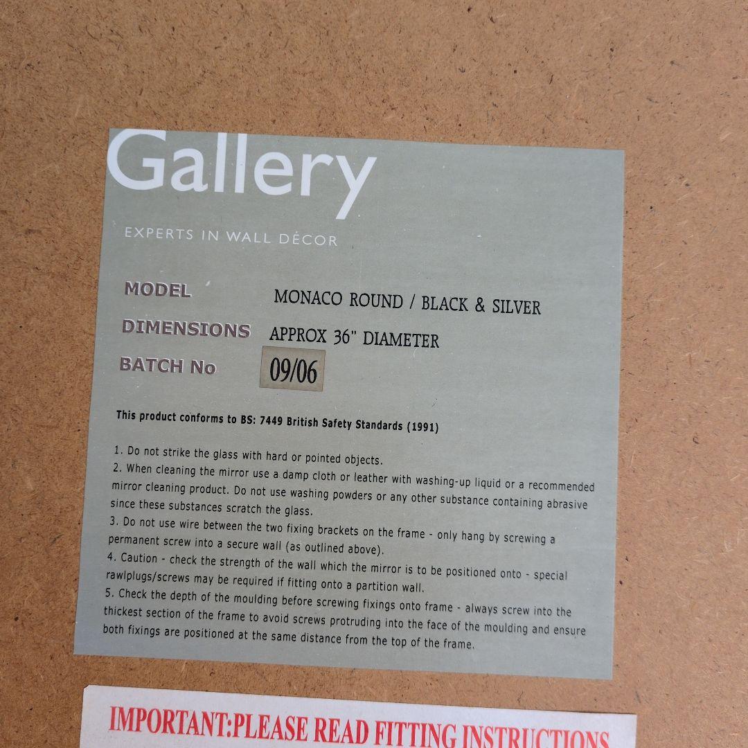 クラシック円形木製壁掛け鏡