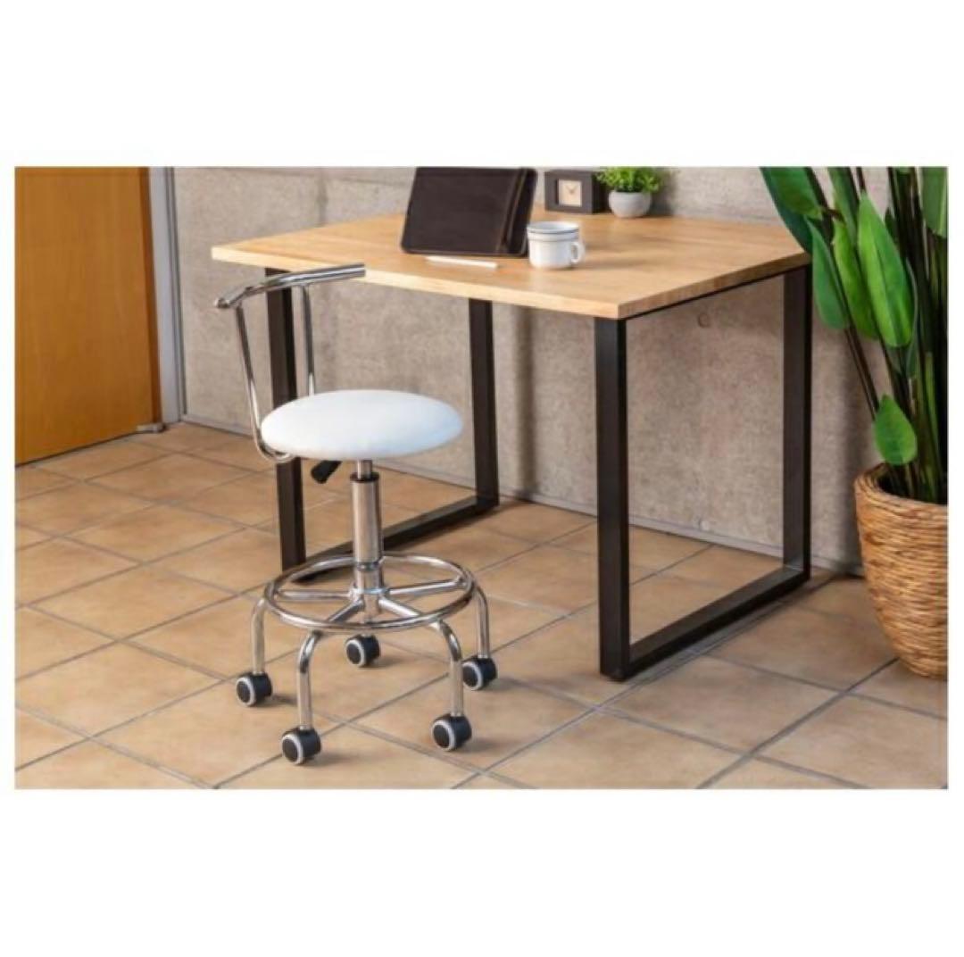 【新品＊未使用】キッチンスツール　キャスターチェア　くるくる椅子