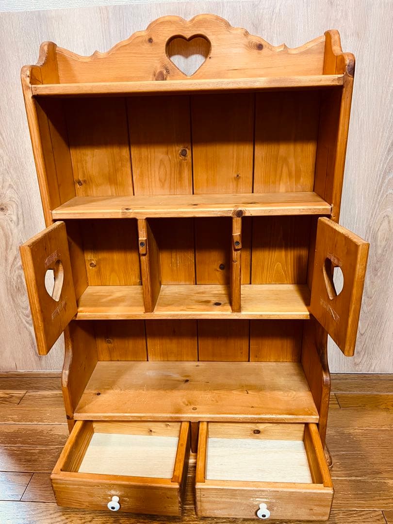 アメリカンカントリー家具　カントリーハート　木製ハート型扉付きシェルフ