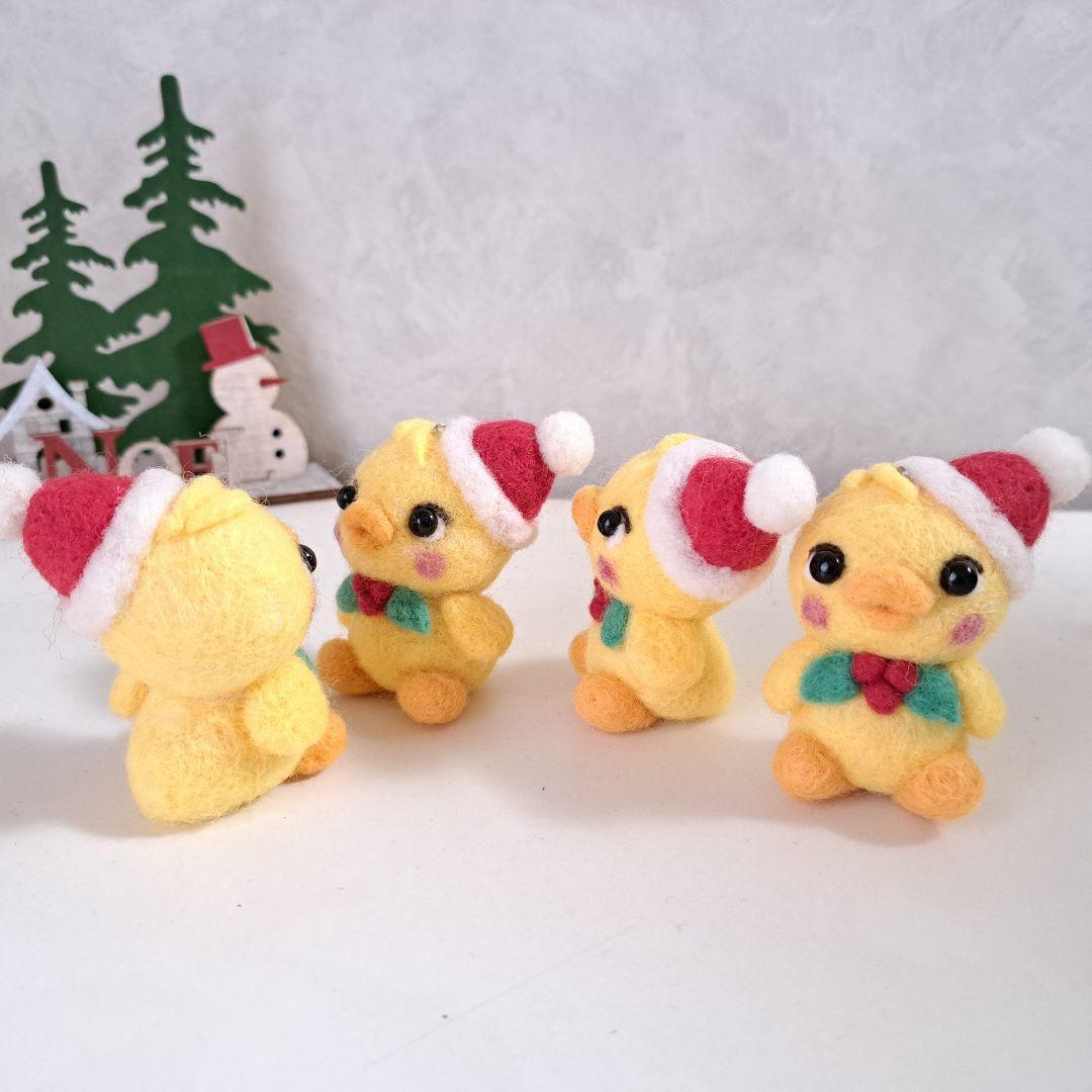 マリーちゃん☆ヒヨコサンタちゃんのストラップ４点　羊毛フェルト