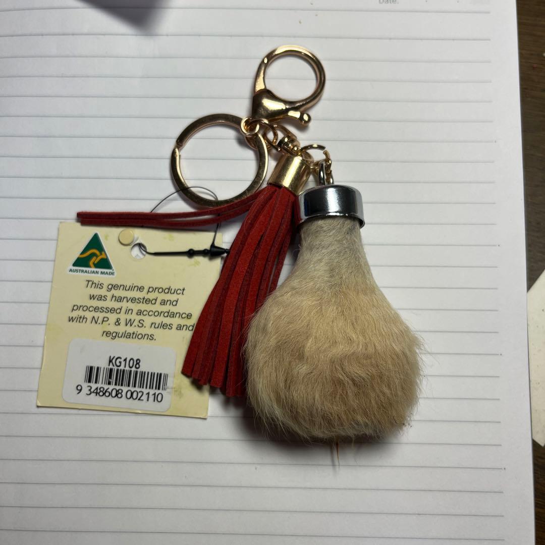 カンガルー金玉 キーホルダー - メルカリ