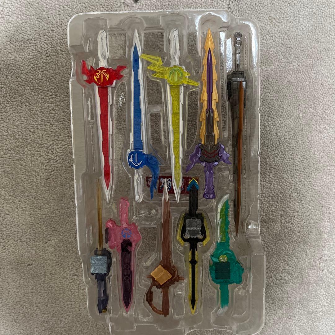 S.H.Figuarts 仮面ライダークロスセイバー10聖剣セット