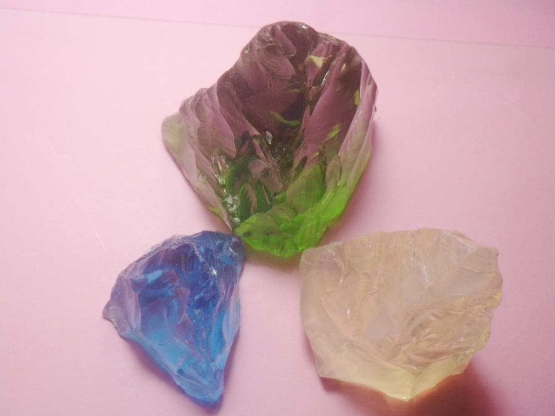 アンダラクリスタル　三角 　２５０９１３－３