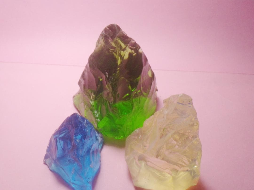 アンダラクリスタル　三角 　２５０９１３－３