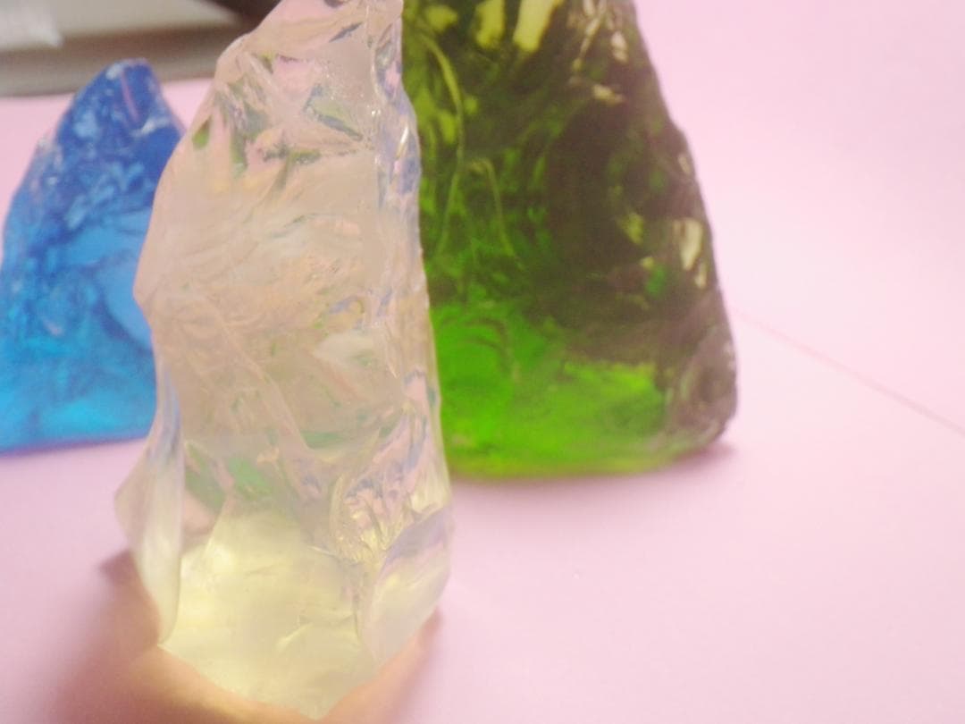 アンダラクリスタル　三角 　２５０９１３－３