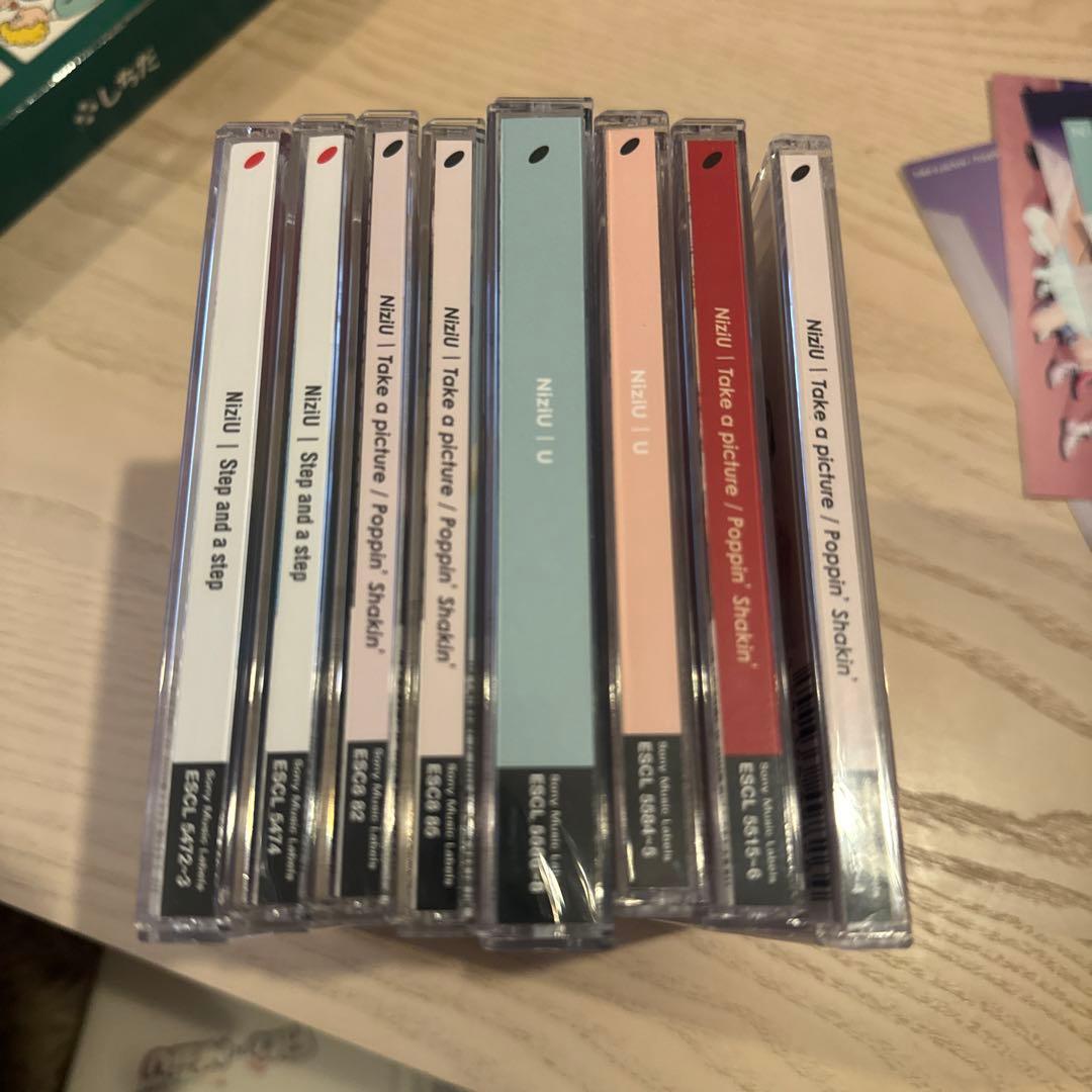 NiziUCDまとめ売り 1部トレカ付き - メルカリ