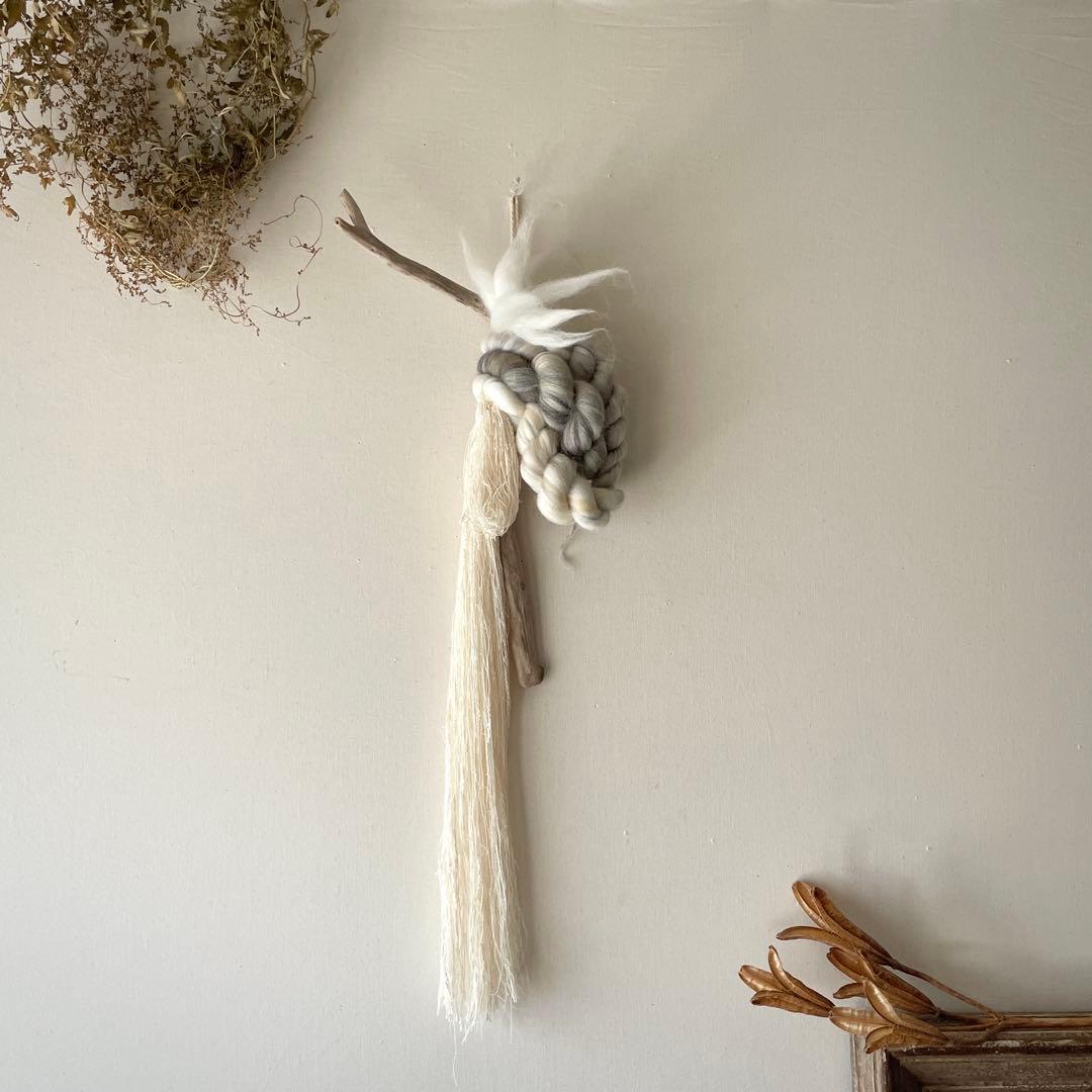 流木 オブジェ 『貝の記憶を聴く,c.』 流木 オブジェ 『貝の記憶を聴く,c.』 オブジェ／流木の記憶 | うつつ