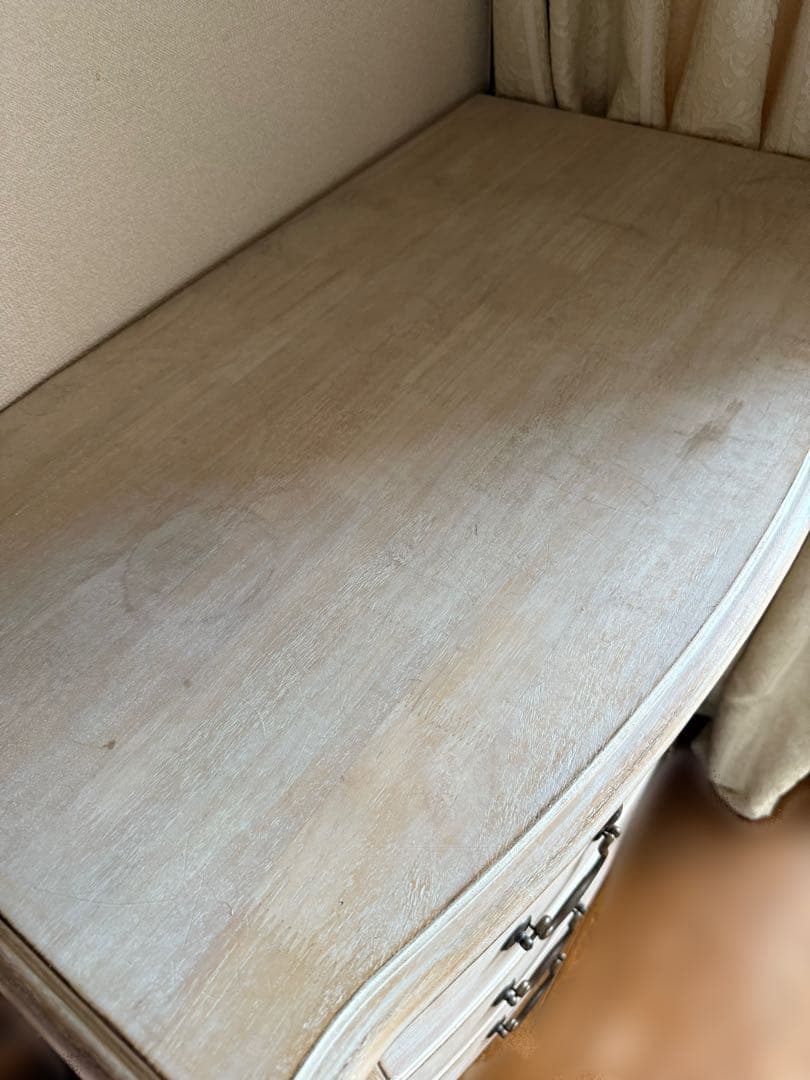 ☆セール！！☆ヴィンテージ調 ホワイト木製チェスト 4段