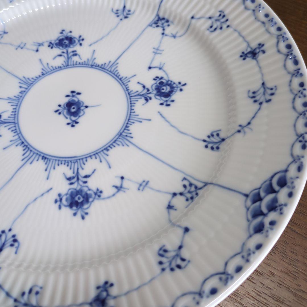 専用　ロイヤルコペンハーゲン　青い花模様の陶磁器皿 27.5cm