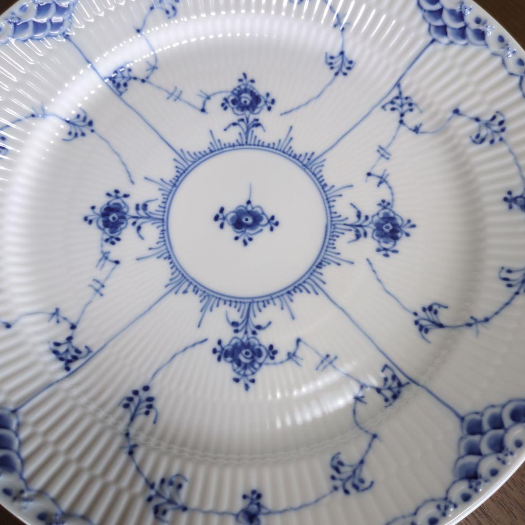 専用　ロイヤルコペンハーゲン　青い花模様の陶磁器皿 27.5cm