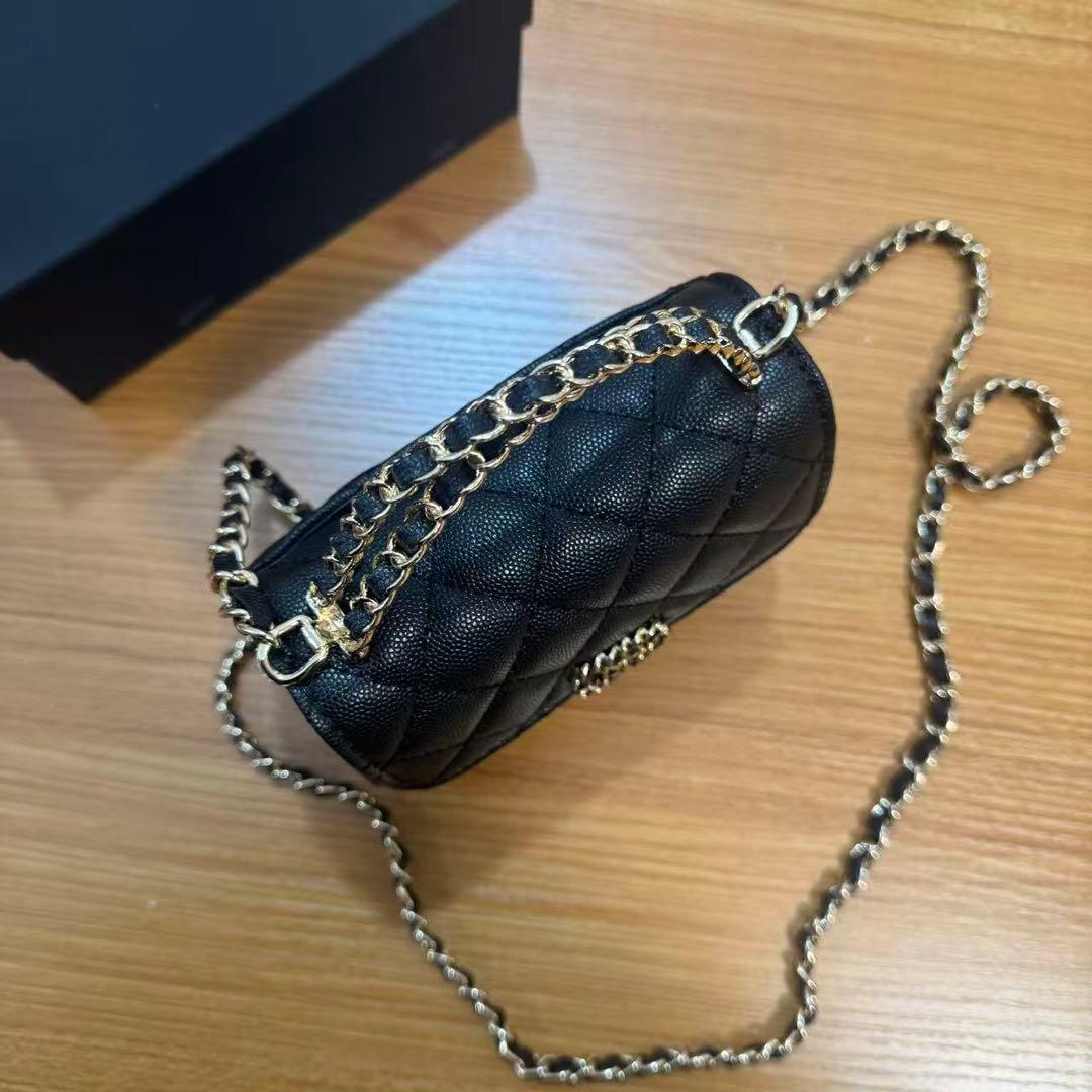 VIP限定 ノベルティ ミニ キャビアスキン ショルダーバッグ ブラック