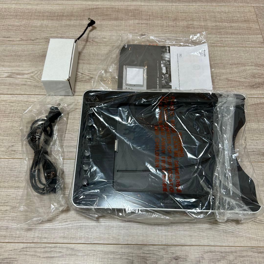 美品　BEHRINGER is202 iSTUDIO オーディオインターフェイス