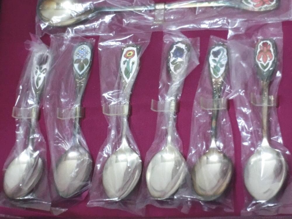 未使用 銀製品 ガーランド　シルバー カトラリーセット　スプーン　フォーク　銀