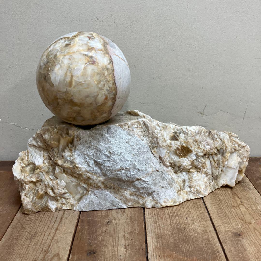 E-4 天然石 鑑賞石 球体 台座付き 置物 飾り 大理石 オブジェ 装飾品