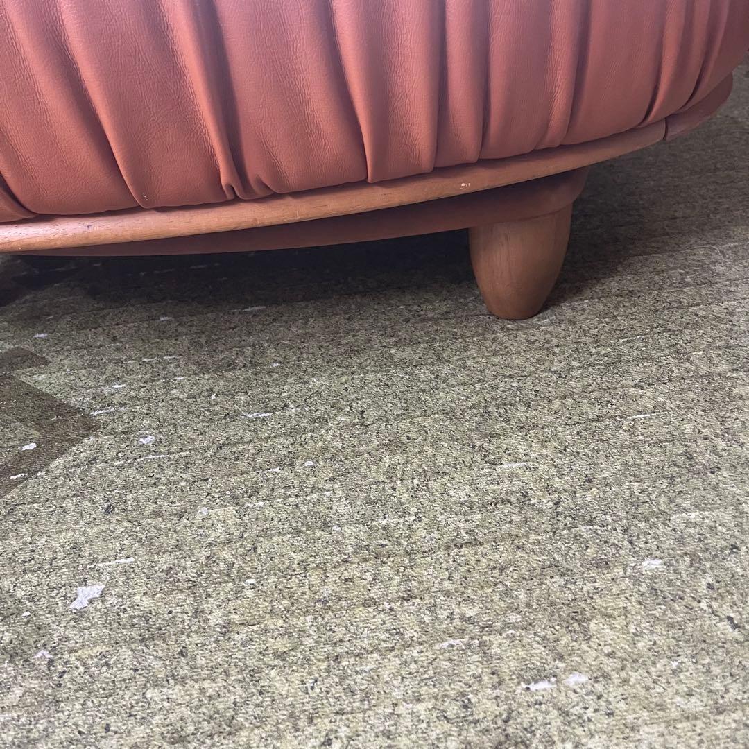 カリモク　回転式アームチェア　ソファ　1人掛け　ラック付き　たのめる便　送料込