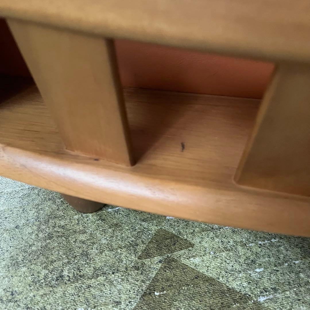 カリモク　回転式アームチェア　ソファ　1人掛け　ラック付き　たのめる便　送料込