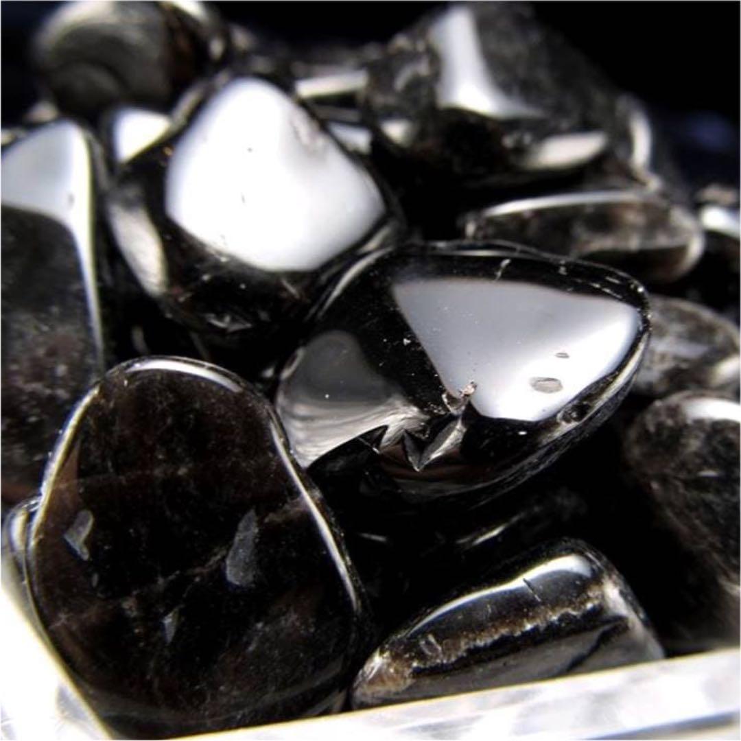 ★特選一石★希少チベット産♢破邪の石【大粒♠︎天然黒水晶モリオンさざれ】❤️