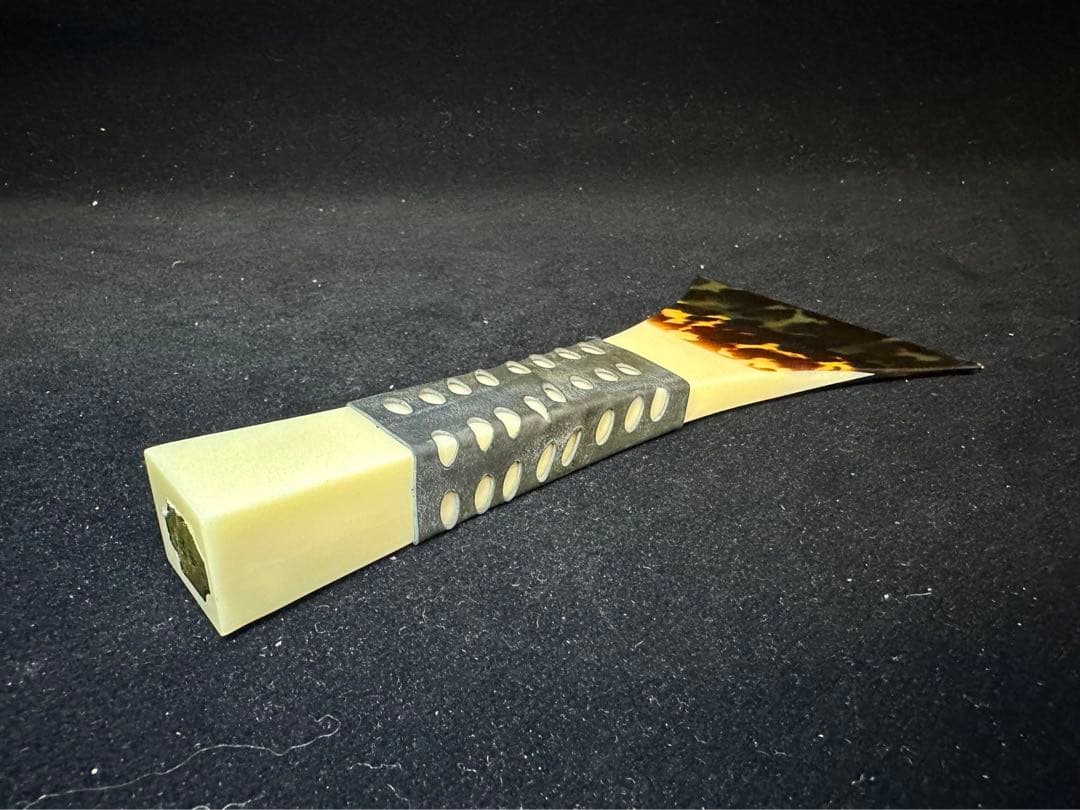 三味線　撥　バチ　天然素材　和楽器　民謡　アンティーク　細密細工 重さ:137g