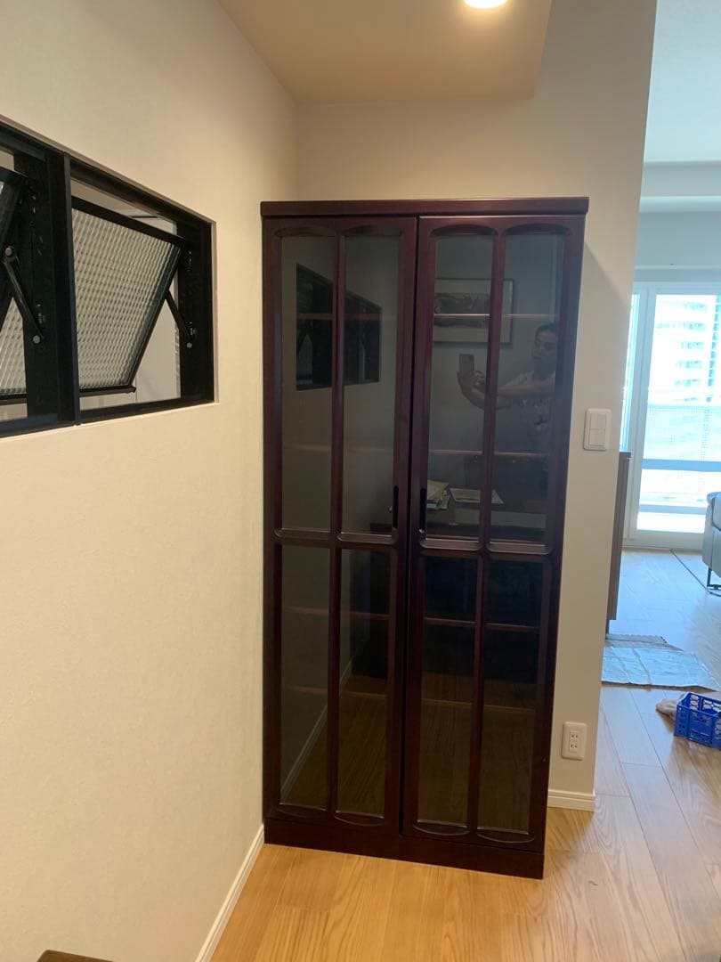 木製食器棚 ダークブラウン ガラス扉