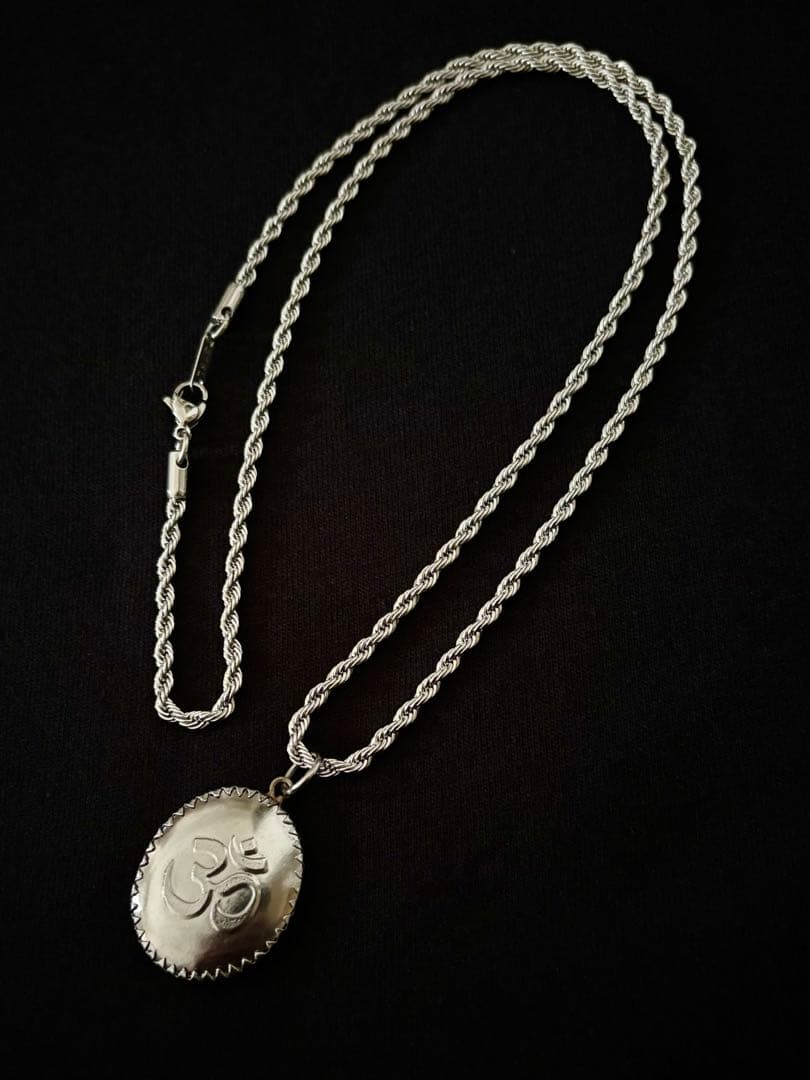 連休価格》藤井風さん オームペンダント 女神ラクシュミー〈水色