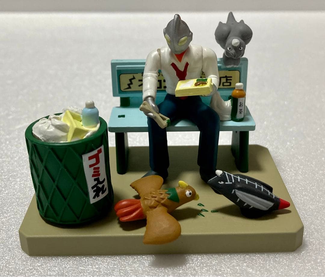 ウルトラマン サラリーマン ヒーローズ 5種 - メルカリ