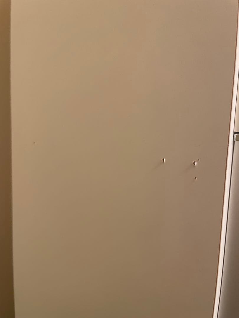 ホワイトキャビネット　収納棚　隙間収納　幅30㌢　本棚