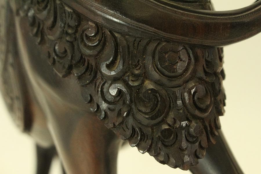 紫檀 彫刻 馬 置物 時代物(A701)