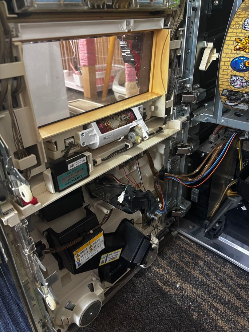 スロット実機『ジャンク品』主役は銭形2B5 コイン不要機付 - メルカリ