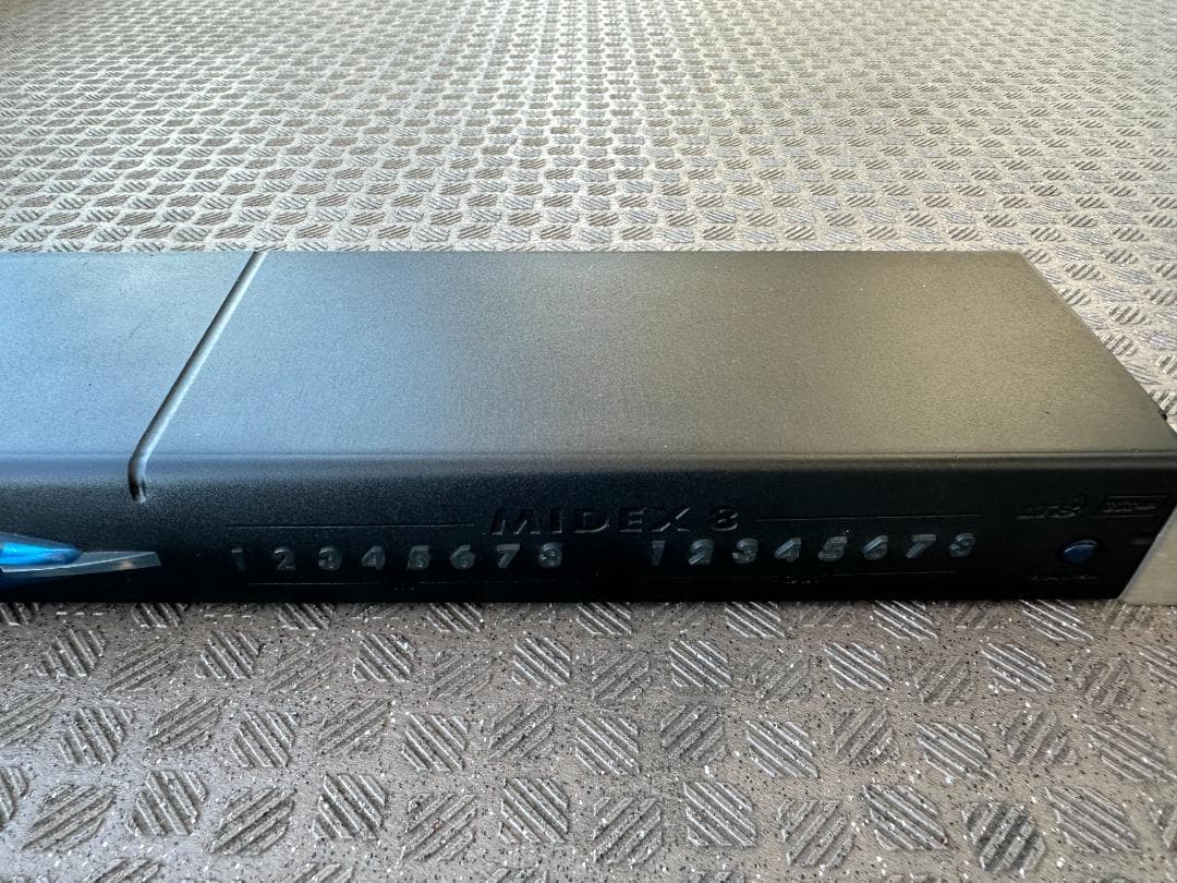 Steinberg MIDEX 8 MIDIインターフェース