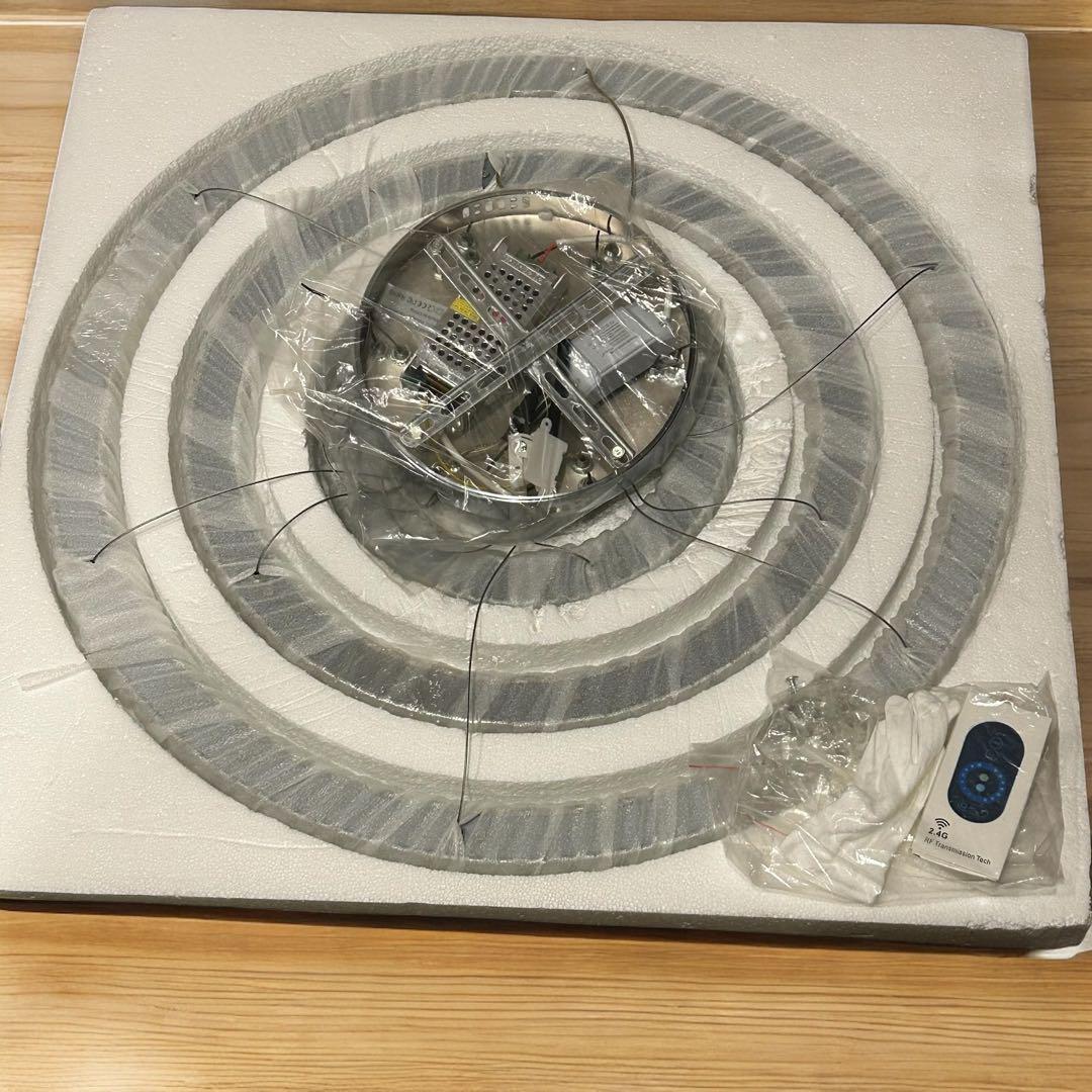 新品✨VALLKIN 3連リング LED ペンダントライト 調光 クリスタル