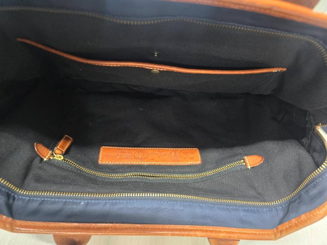 Felisi フェリージ ナイロン/レザー