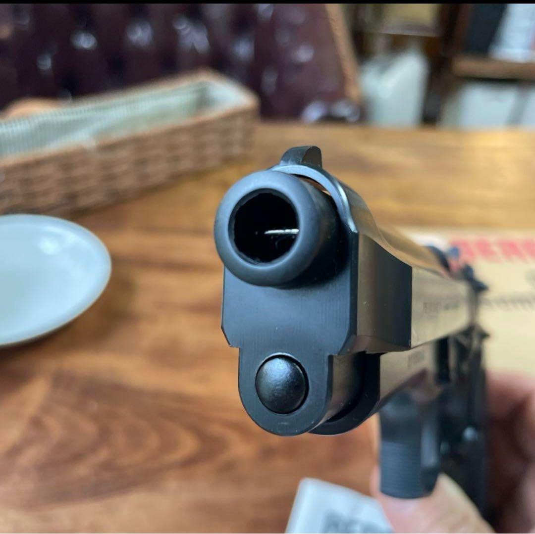 Beretta M92F 9mm セミオートマチックピストル