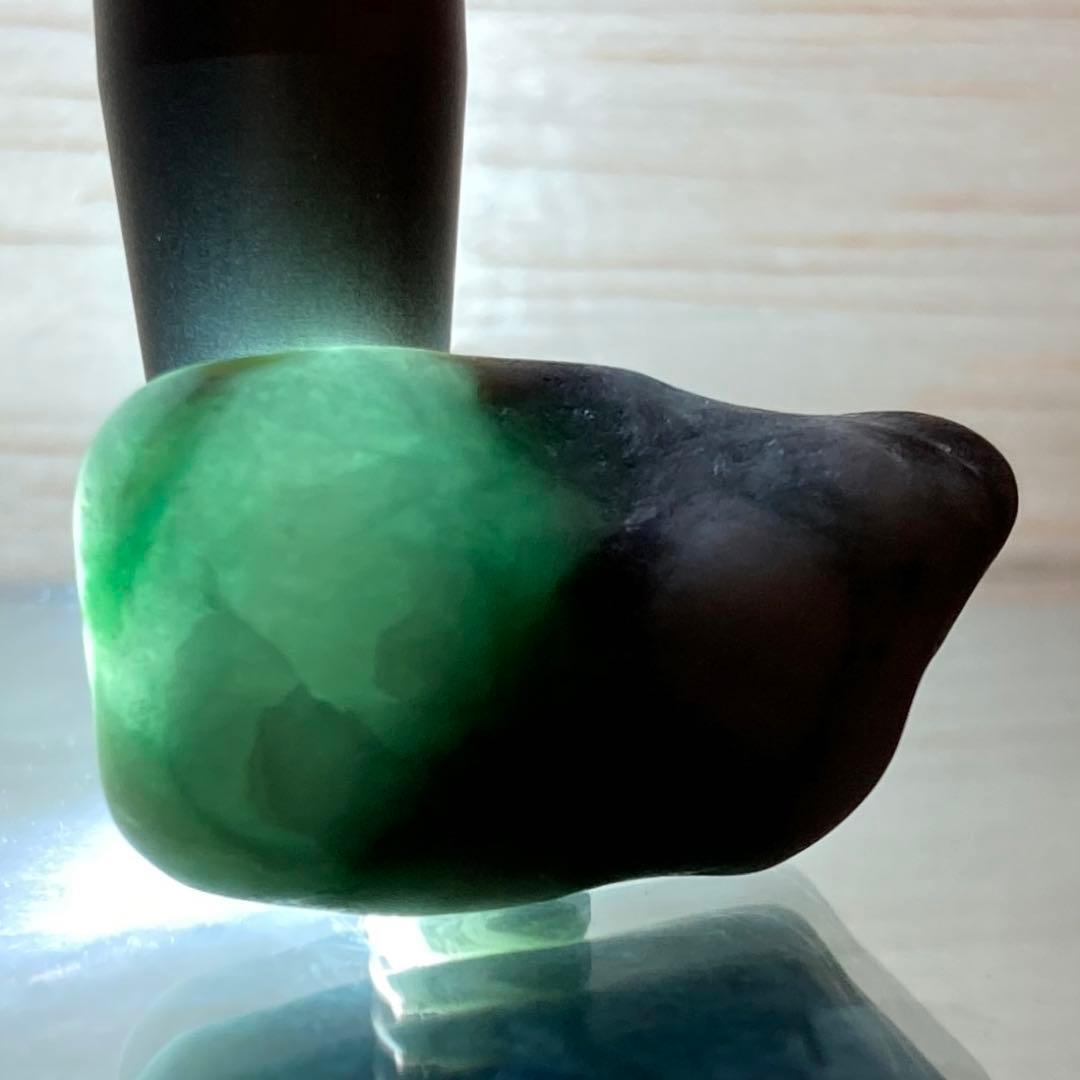 糸魚川翡翠 圧砕翡翠 原石 10.9g - メルカリ