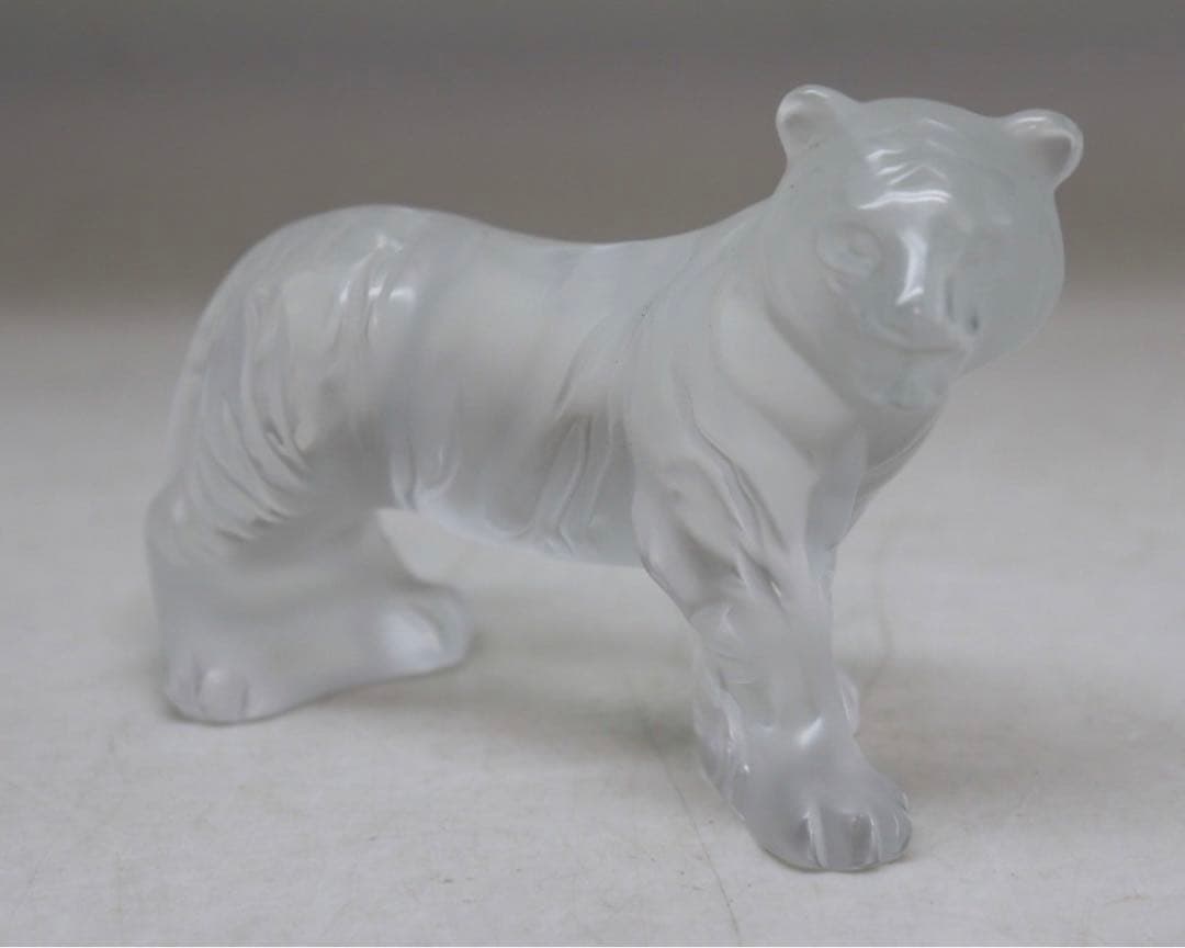 ラリック　トラ　ティグル　クリスタル　フィギュリン　置物　虎　寅　タイガー