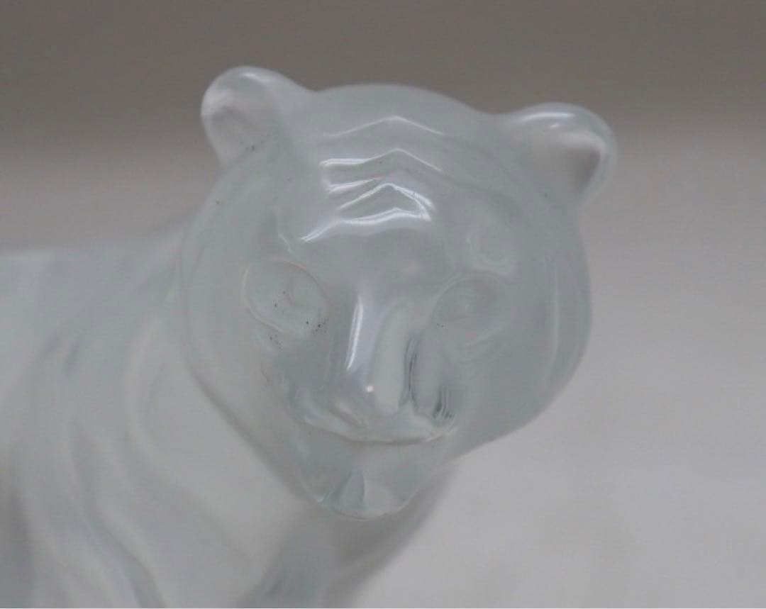 ラリック　トラ　ティグル　クリスタル　フィギュリン　置物　虎　寅　タイガー