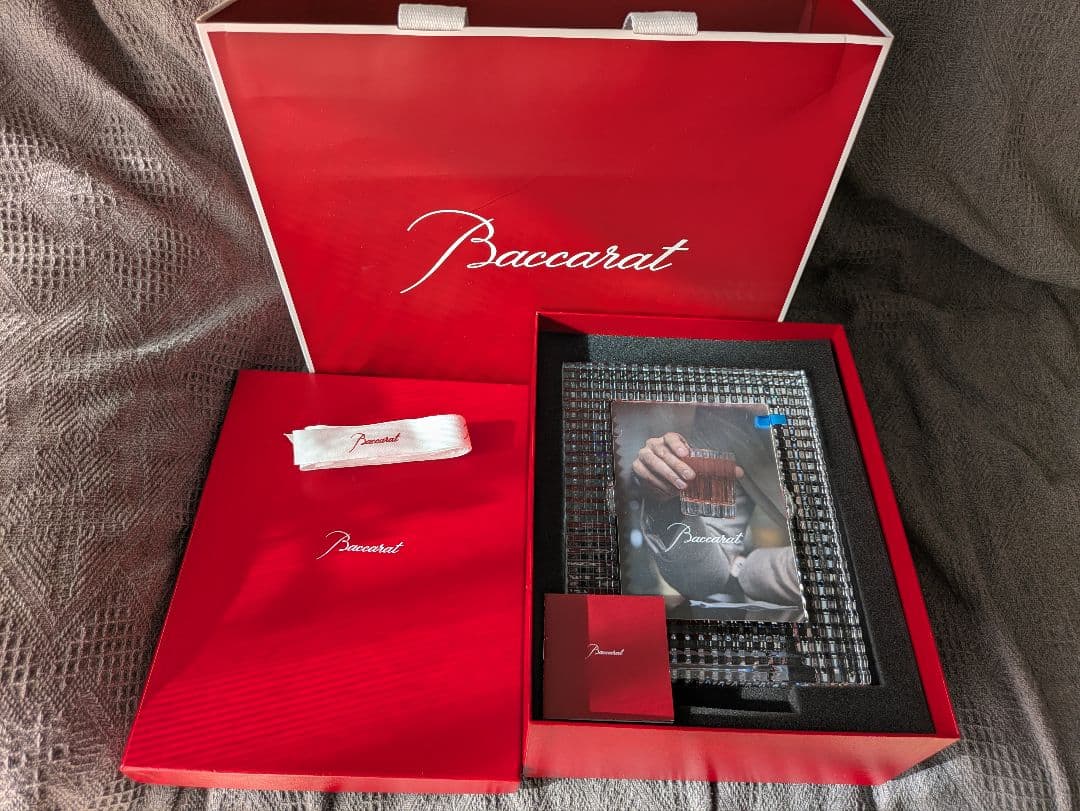 【新品】Baccarat アイ フォトフレーム（ショッパー、リボン付き）