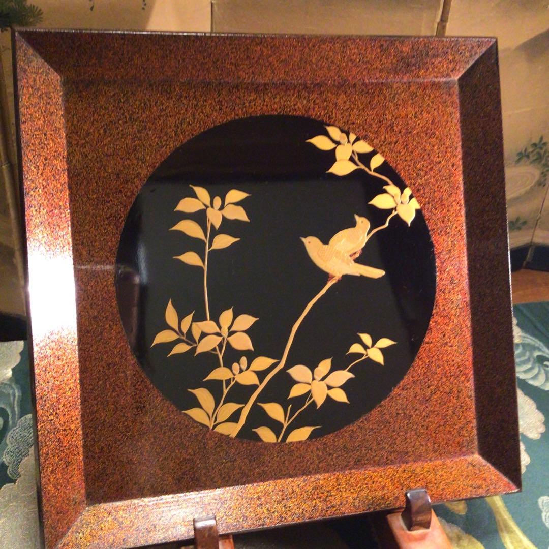 〝特別出品〟木製漆器　極上輪島塗　花鳥紋様蒔絵　絵替　梨地盆（銘　秀穂）10枚