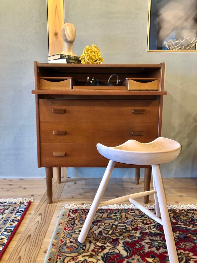 北欧ヴィンテージ家具　デンマーク　ドレッシングチェスト
