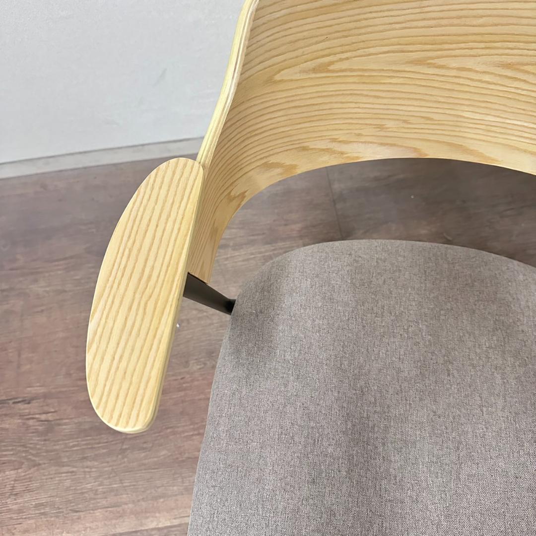 北欧モダン アームチェア 椅子 木製 　デザインチェア ダイニングチェア