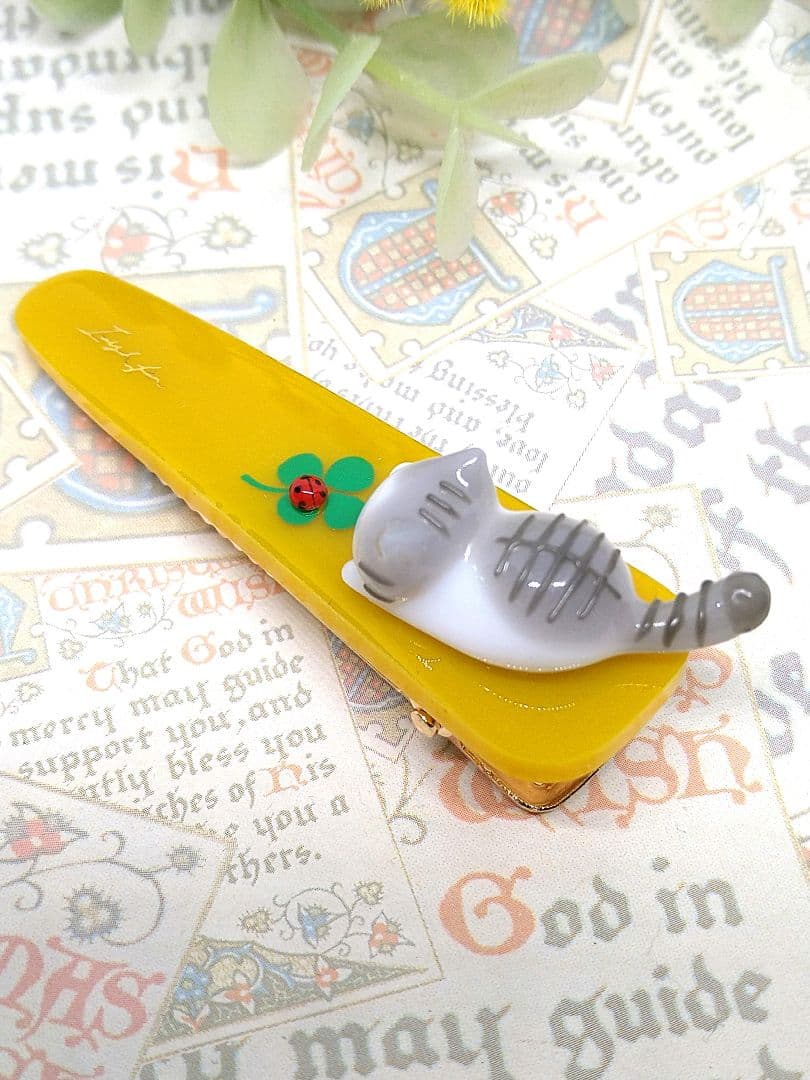 ヘアクリップ  てんとう虫とサバ白ちゃん