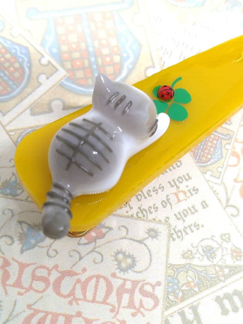 ヘアクリップ  てんとう虫とサバ白ちゃん